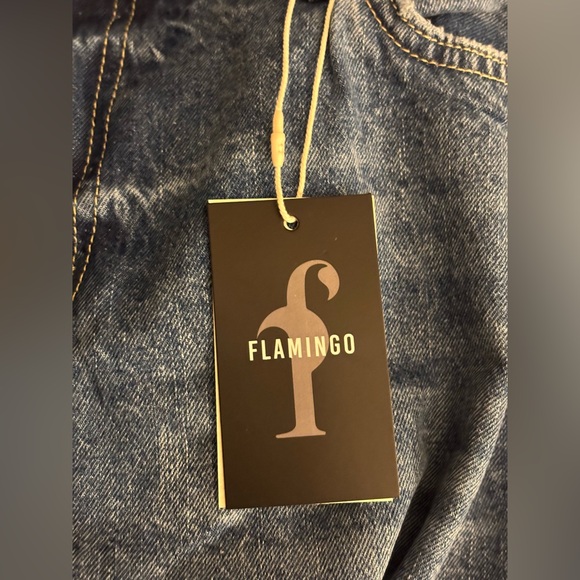 Women's NWT Distressed Blue Boyfriend Jeans - Picture 7 of 12